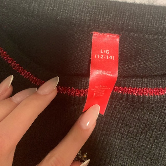 Christmas Sweater - Picture 2 of 4